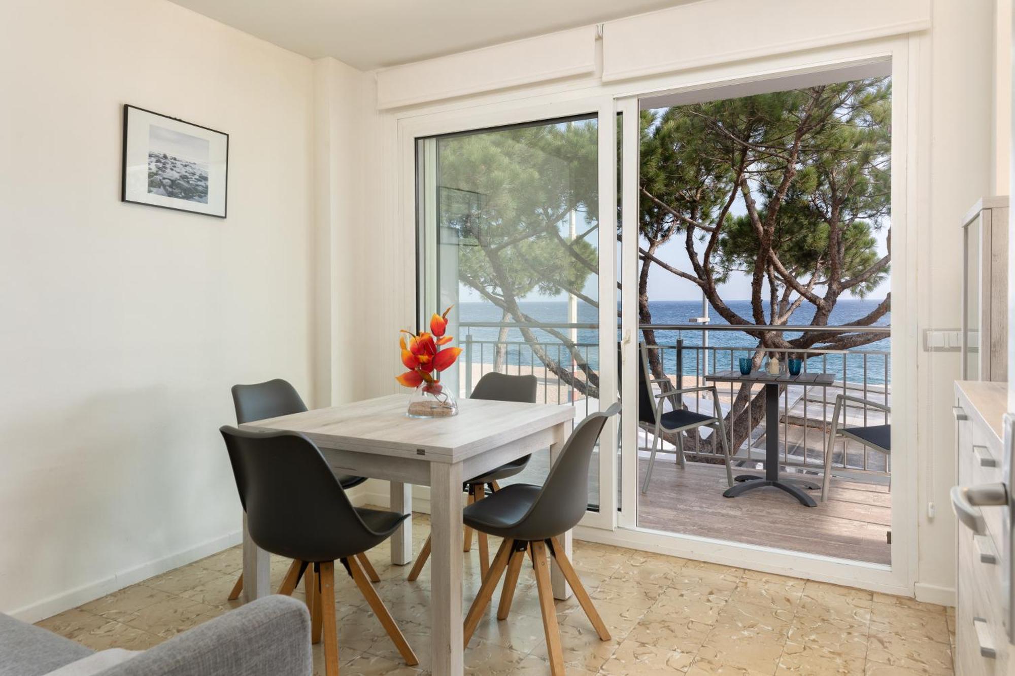 Appartement Flateli Pda Vista Mar à Castell-Castell-Platja d'Aro Extérieur photo